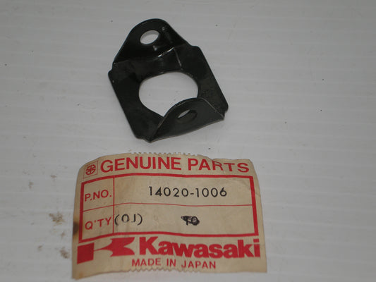 KAWASAKI KDX80 KX80 AHRMA Chain Guide Retainer 14020-1006