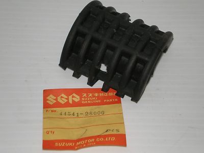 SUZUKI DS100 DS125 DS185 TC125 TC185 TS100 TS125 TS185 Rear Fuel Tank Cushion 44541-28000