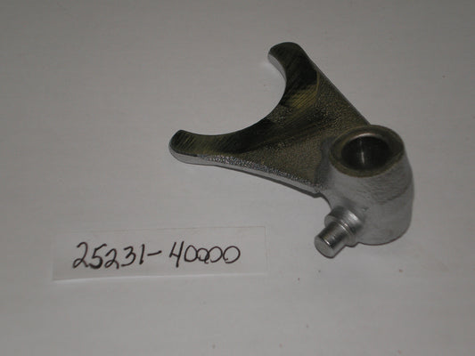 SUZUKI RM250 PE250 Gear Shift Fork #3 25231-40000 / 25231-40001