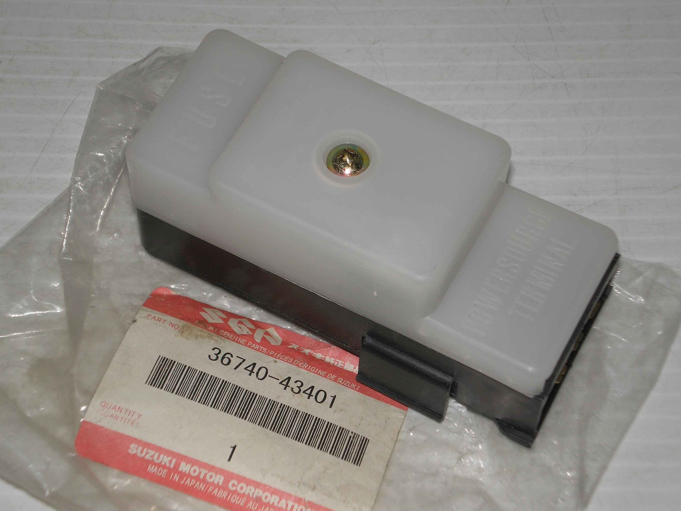 SUZUKI GS550 GSX550 Electrical Fuse Box Assembly 36740-43401 – Pro ...