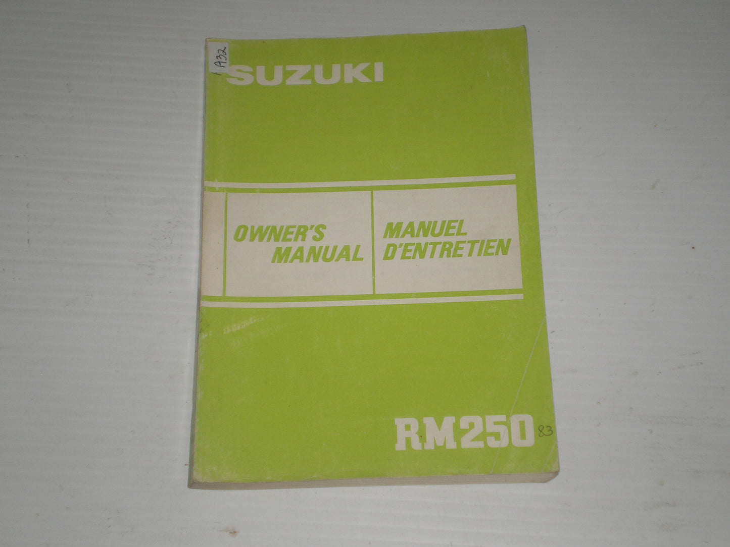 SUZUKI RM250 1983 Owner's Manual  99011-14321-01B  #A32