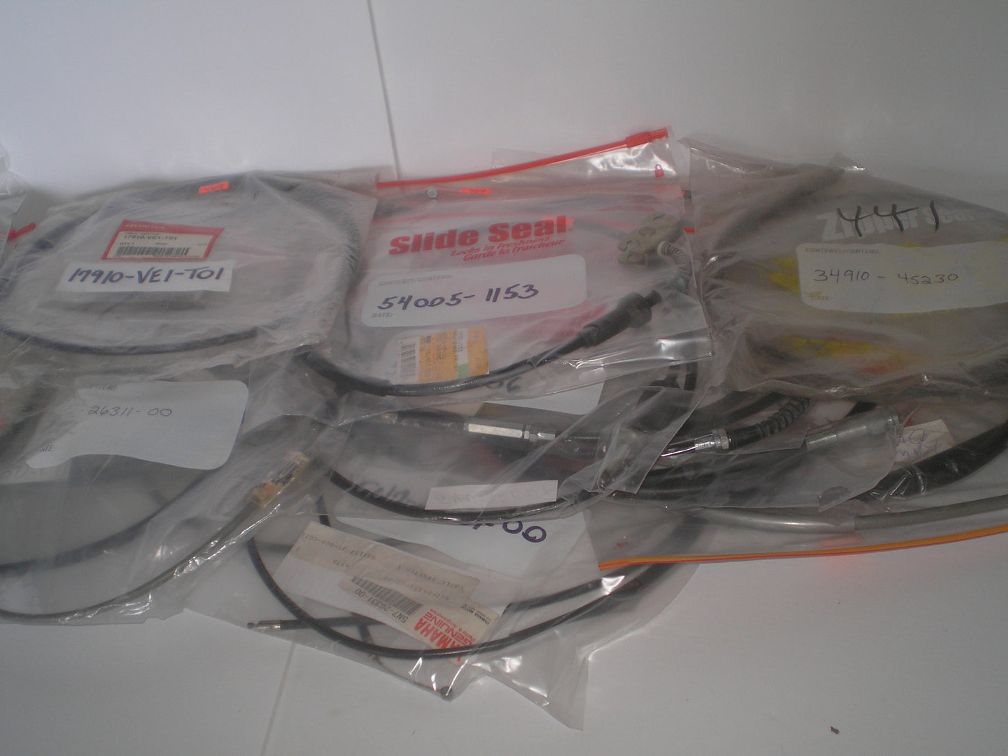 SUZUKI  LT-F250 LT-F300 Throttle Cable 58300-39DB0  #90