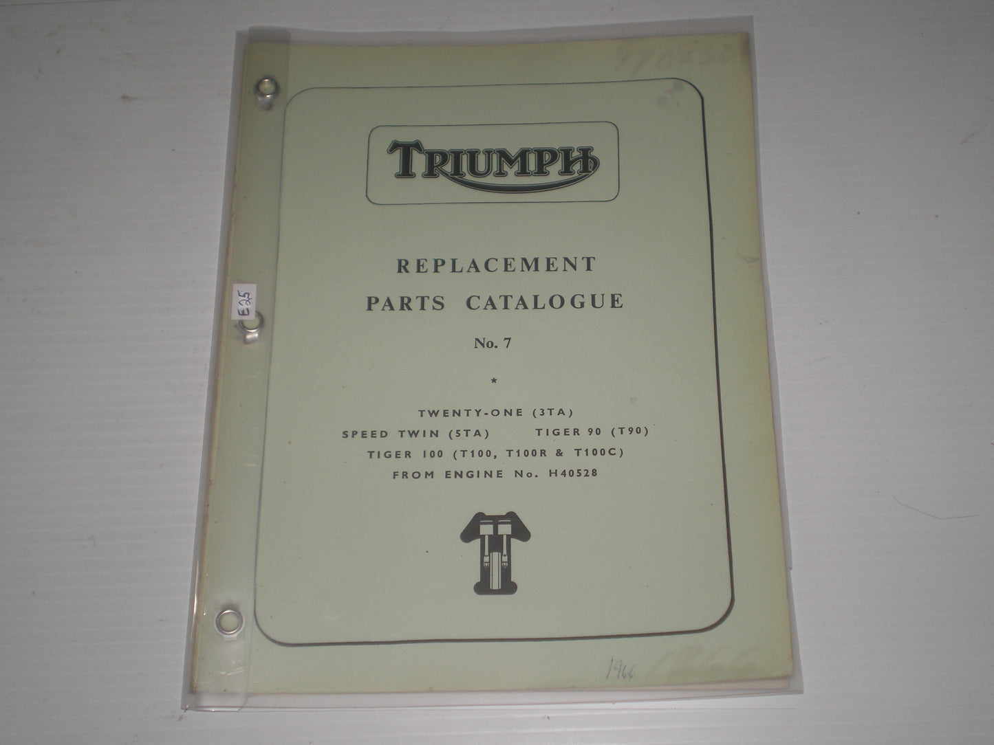 TRIUMPH 3TA 5TA T90 T100 R/C  / "C" Range Models 1966  Parts Catalogue No. 7  18/67  #E25