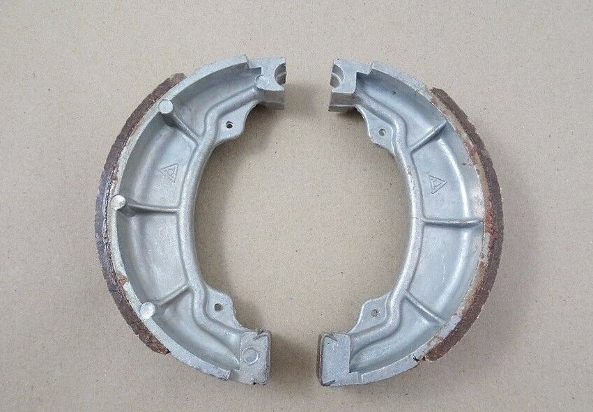 HONDA CR CT MR MT XL XR CB 75 80 90 100 125 175 BRAKE SHOE 45120-365-674 / 43120-365-307