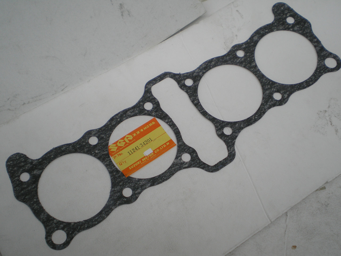 SUZUKI  GS650E GS650G Cylinder Base Gasket 11241-34201