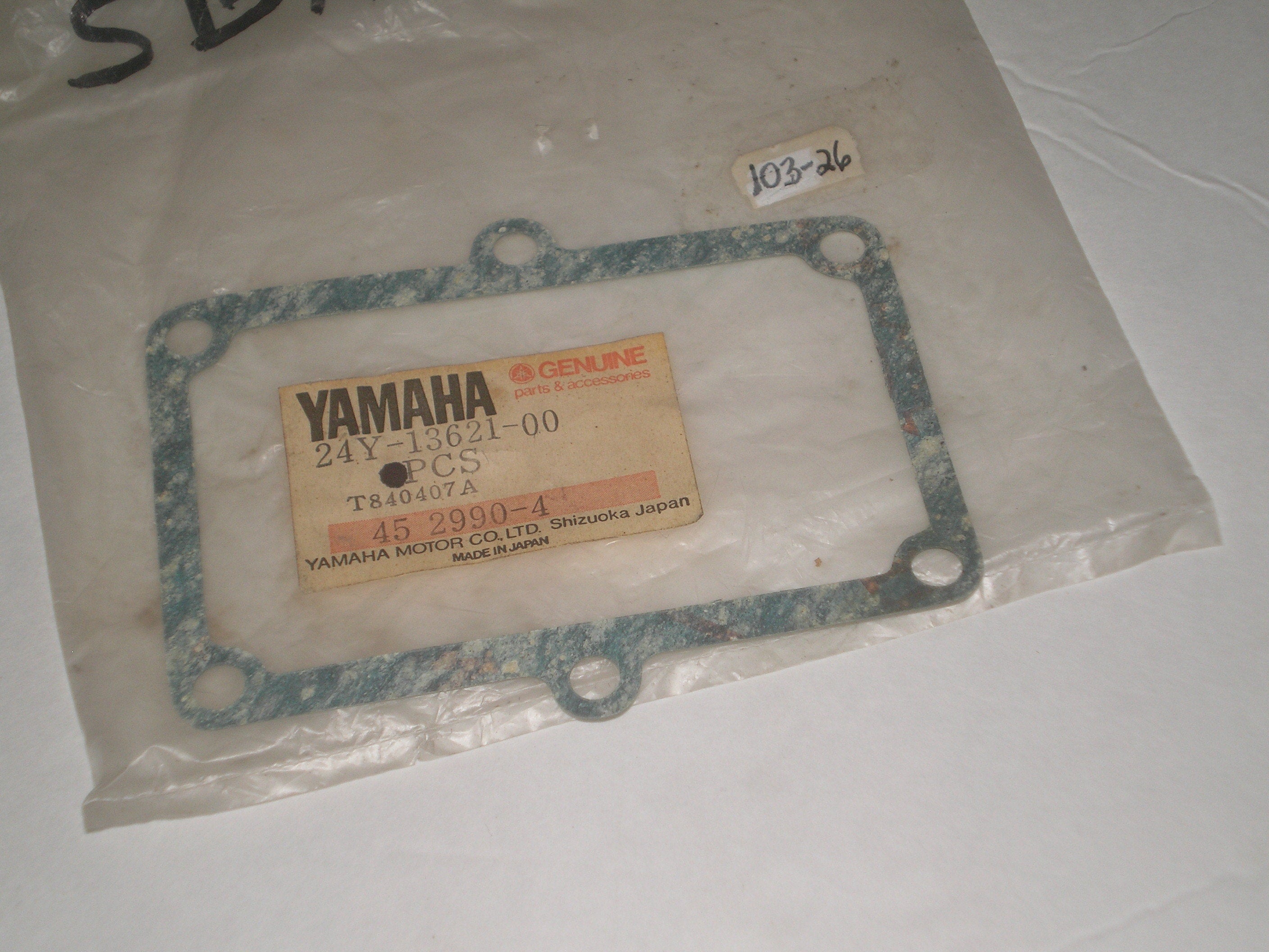 YAMAHA YZ250 Reed Valve Seat Gasket 24Y1362100 / 24Y1362101 Pro