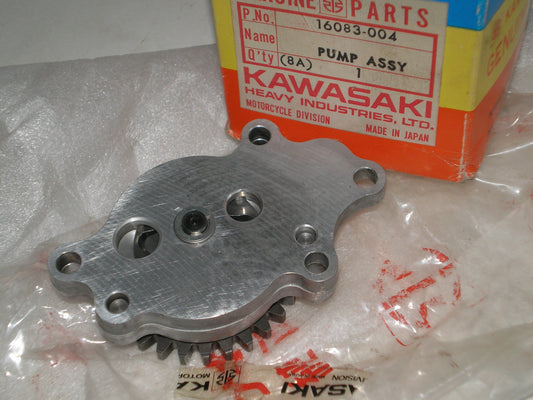 KAWASAKI KZ400 Factory Motor / Engine Oil Pump Assembly 16083-004