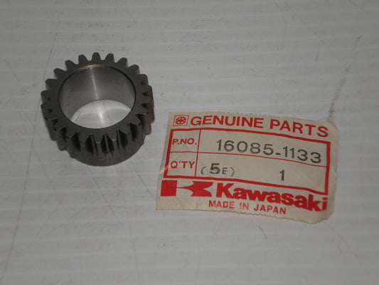 KAWASAKI KLF185 KLT185 1985-1988 Oil Pump Drive Gear 22T 16085-1133