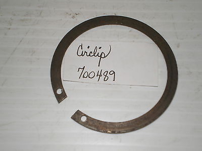 TRIUMPH Transmission Bearing Retaining Circlip 700489