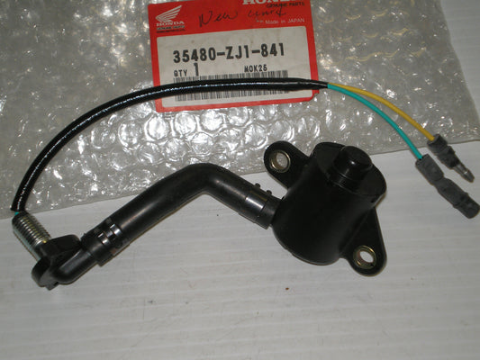 HONDA GX610 GX670 Engine Oil Level Sensor 35480-ZJ1-841 / 35480-ZJ1-842