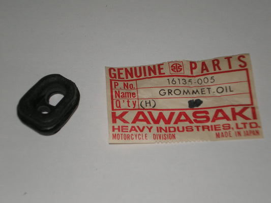 KAWASAKI F6 F7 G3 G4 G5 KV100  Oil Line Grommet 16135-005