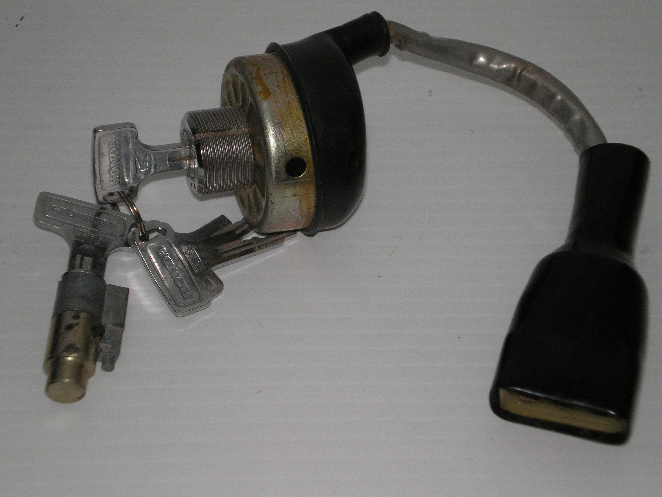 HONDA Motorcycle Ignition Switch with Steering Lock & Keys Pro