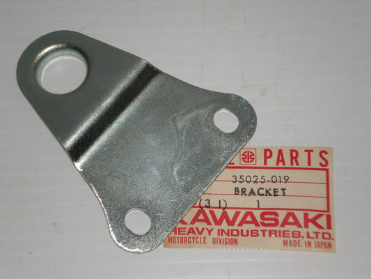 KAWASAKI F6 F7 1971-1975 Rear Fender Support Bracket 35025-019