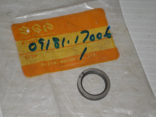 SUZUKI DT50 DT60 DT65 1980-1983 Outboard Motors Shim 09181-17006