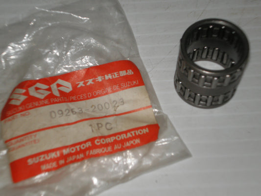 SUZUKI PE175 RM80 RM100 RM125 RS175  Primary Drive Gear Roller Bearing 09263-20023