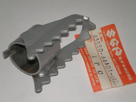 SUZUKI DR125 DR200 SP125 SP200 Front Footrest 43550-44A01-13L / 43550-44AO1-019