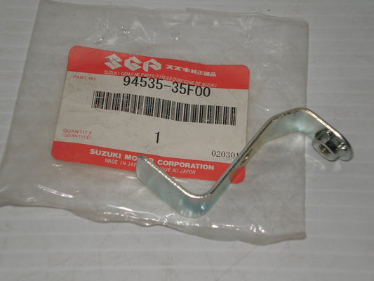 SUZUKI GSXR600 GSXR750 2000-2003 Under Cowling Bracket 94535-35F00