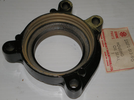 KAWASAKI JS400 JS440 WSAA WSAB Factory Crankcase Oil Seal Housing 23072-513-9G