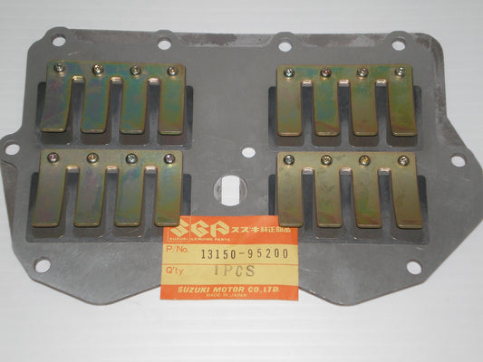 SUZUKI DT50 DT65 DT85 Outboard Motor Engine Reed Valve 13150-95200