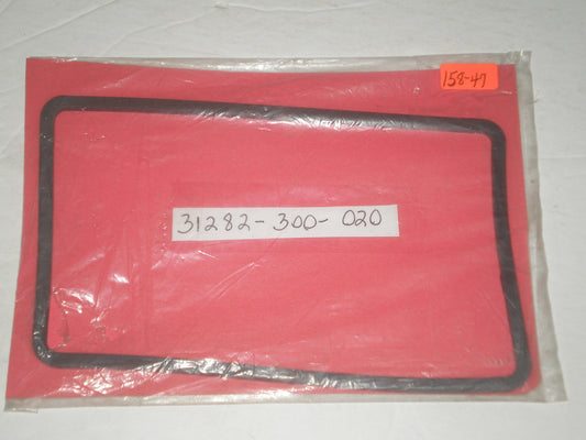 HONDA CB750 1969-1978 Starter Motor Cover Gasket 31282-300-020 / 31282-323-300