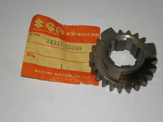 SUZUKI TC90 TC100 1970-1977 Third Driven Gear 24331-25100
