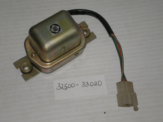 SUZUKI GT380 GT550 Voltage Regulator Assembly 32500-33020