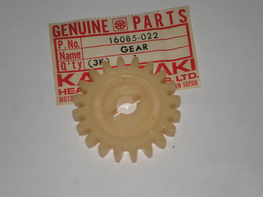 KAWASAKI KD125 KE125 KS125 1974-1982 Oil Pump Drive Gear 16085-022