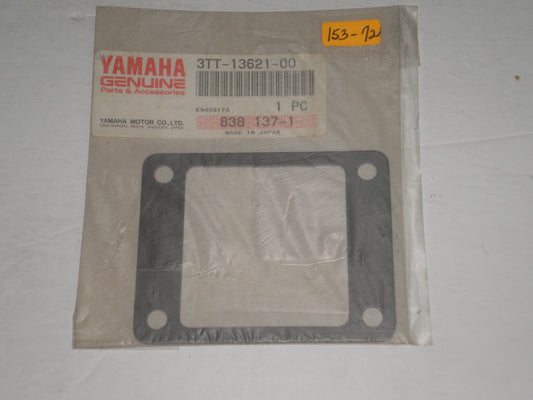 YAMAHA DT2 DT3 EX340 EX440 GP433 GP440 IT125 IT175 MX125 PR440 RT2 RT3 TZ750 YZ80 YZ100 YZ125 Reed Valve Seat Gasket 3TT-13621-00 / 10V-13621-00