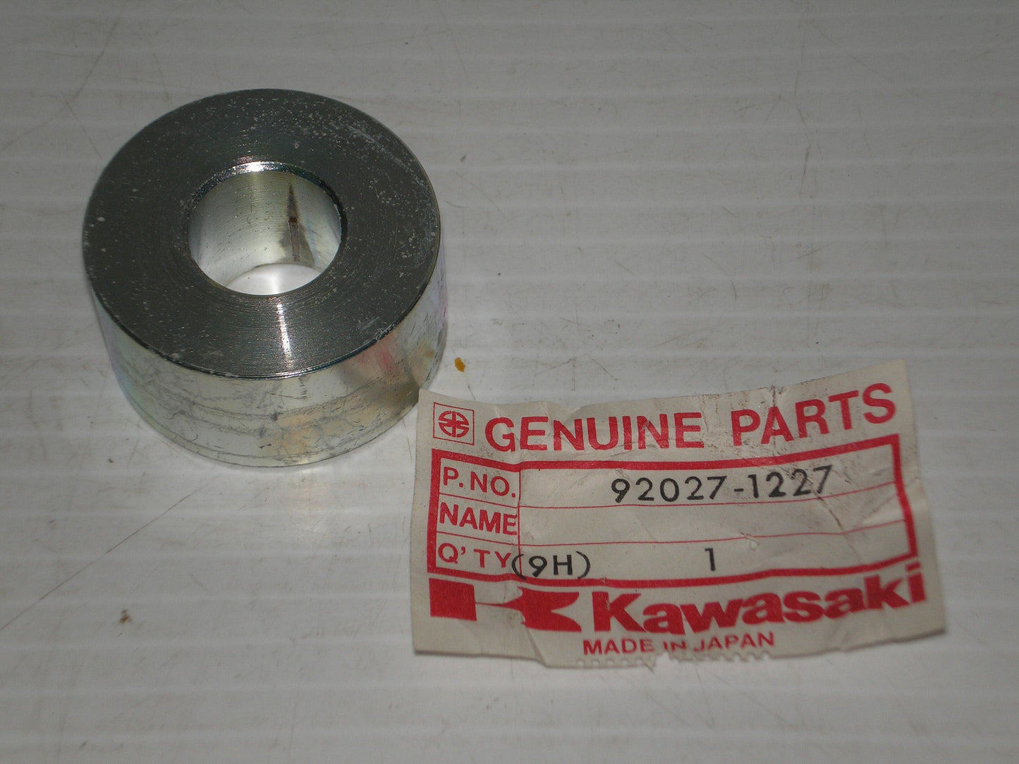 KAWASAKI KZ650 E! LTD 1980 Rear Wheel Axle Collar 92027-1227