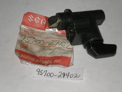 SUZUKI DS100 DS125 DS185 DS250 1978-1981 Seat Lock Assembly 95700-29402
