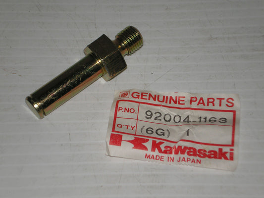 KAWASAKI ZX7 ZX750 Ninja Change Pedal Pivot Stud 92004-1163