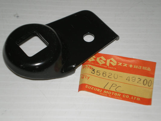 SUZUKI GS750 GS1100 GSX750 Rear R/H Turn Signal Bracket 35620-49200