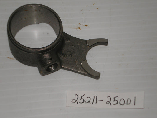 SUZUKI TS90 TS100 TS185 Transmission Gear Shift Fork #1 25211-25001