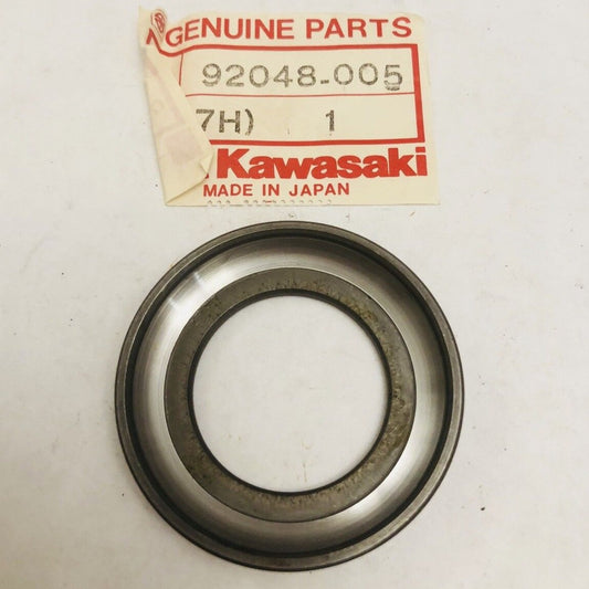 KAWASAKI F1 F2 F3 F4 F5 F6 F8 F9 F21 F81 KD KDX KE KLT KX KZ Steering Head Bearing Race 92048-005
